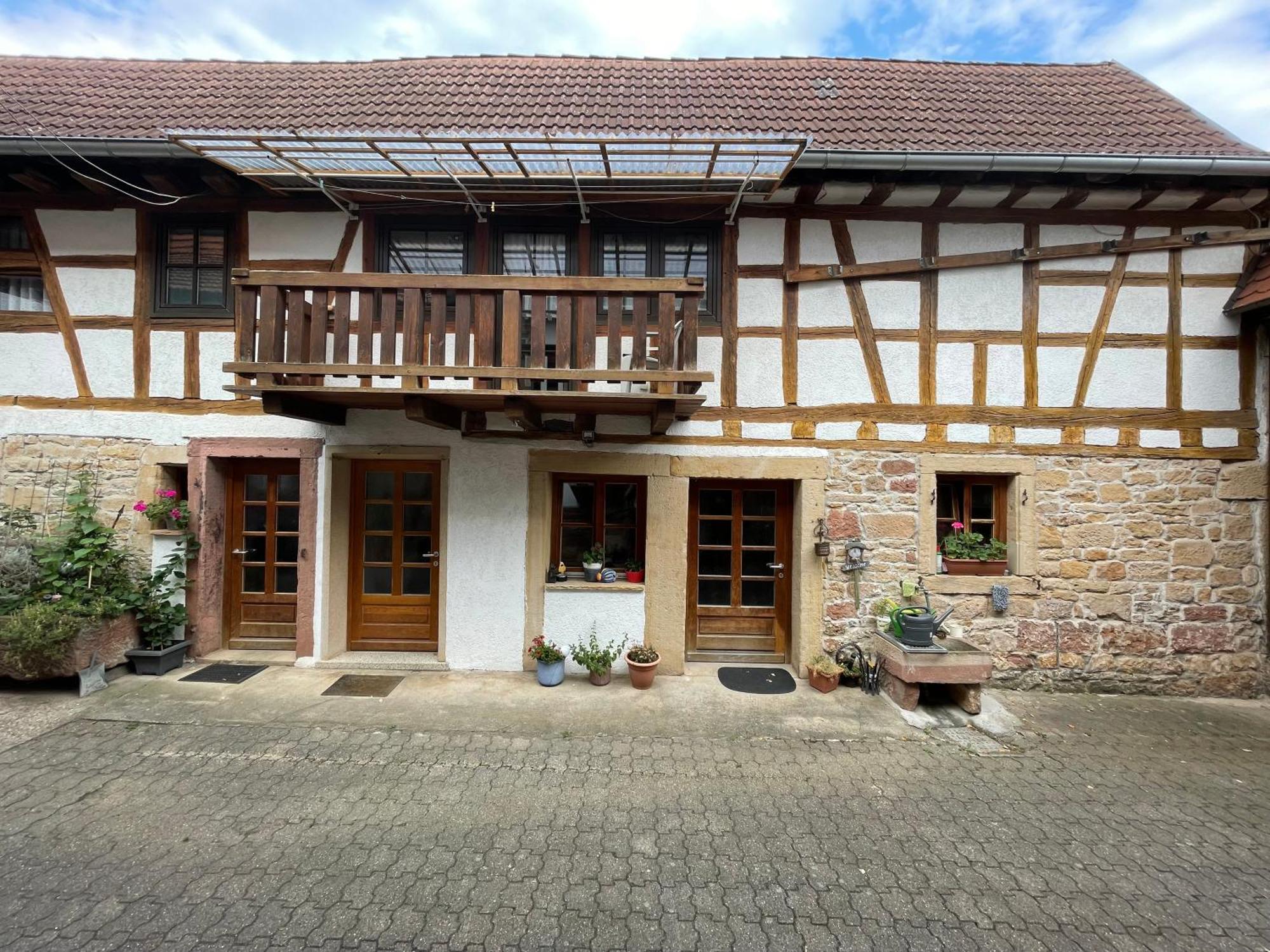Weingut Und Destillerie Bernd Klein Pleisweiler-Oberhofen Ngoại thất bức ảnh